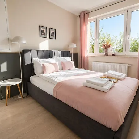Apartment White Glove Teatr Jaracza Centrum Olsztyn (Warmian-Masurian)